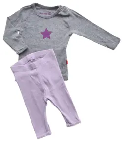 Name it lyslilla rib leggings og Molo grå bluse str. 56