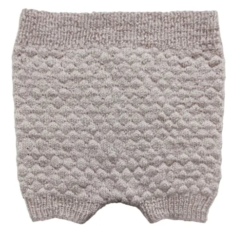 Hjemmestrikkede rosa uld shorts str. 68-74