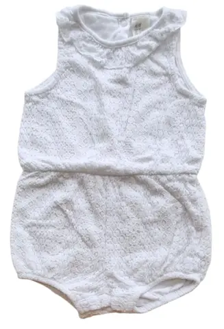 H&M hvid ærmeløs blonde body-dragt str. 86