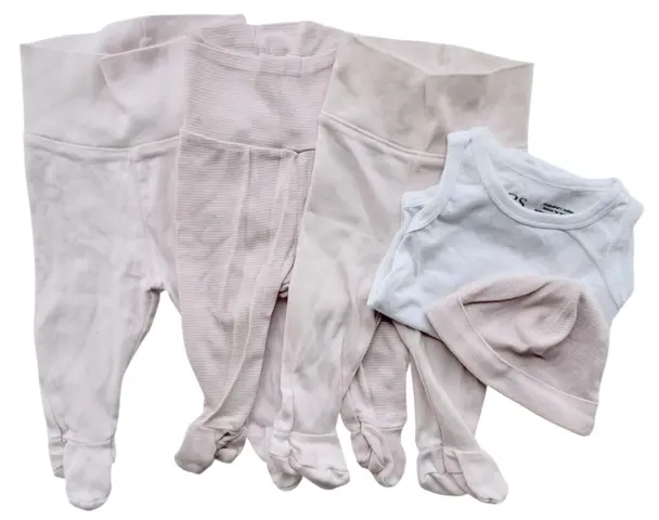 H&M tre par bukser, en hue og en VRS body str. 50-56
